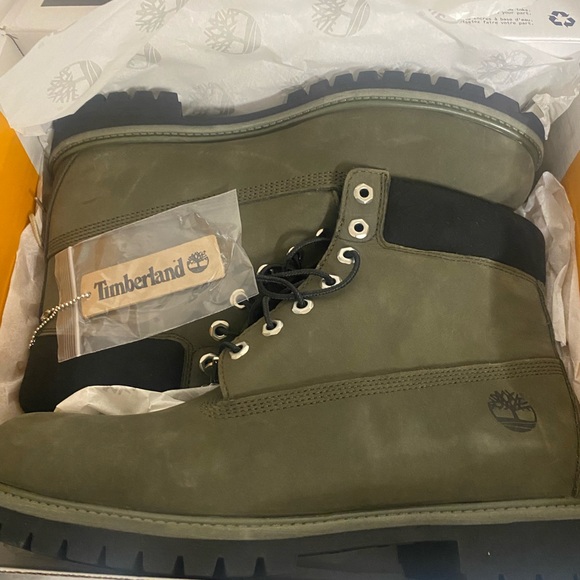 Men’s Timberland Boots - Picture 6 of 10